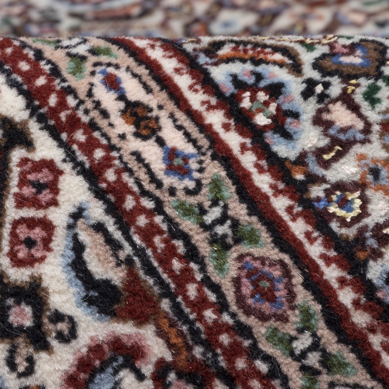 handgeknüpfter persischer Teppich. Ziffe 131848