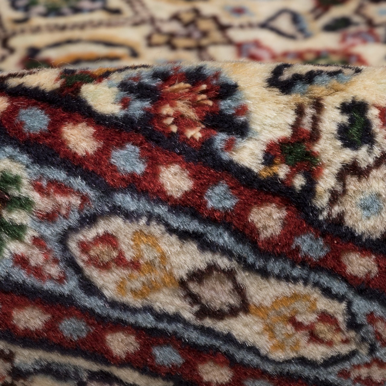 handgeknüpfter persischer Teppich. Ziffe 131855