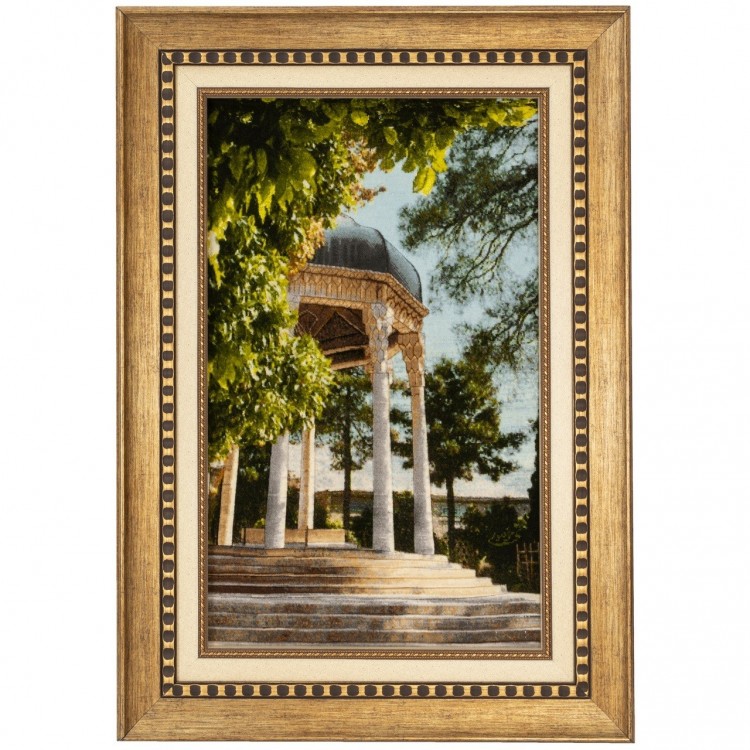 Pictorial Tabriz Carpet Ref 901863