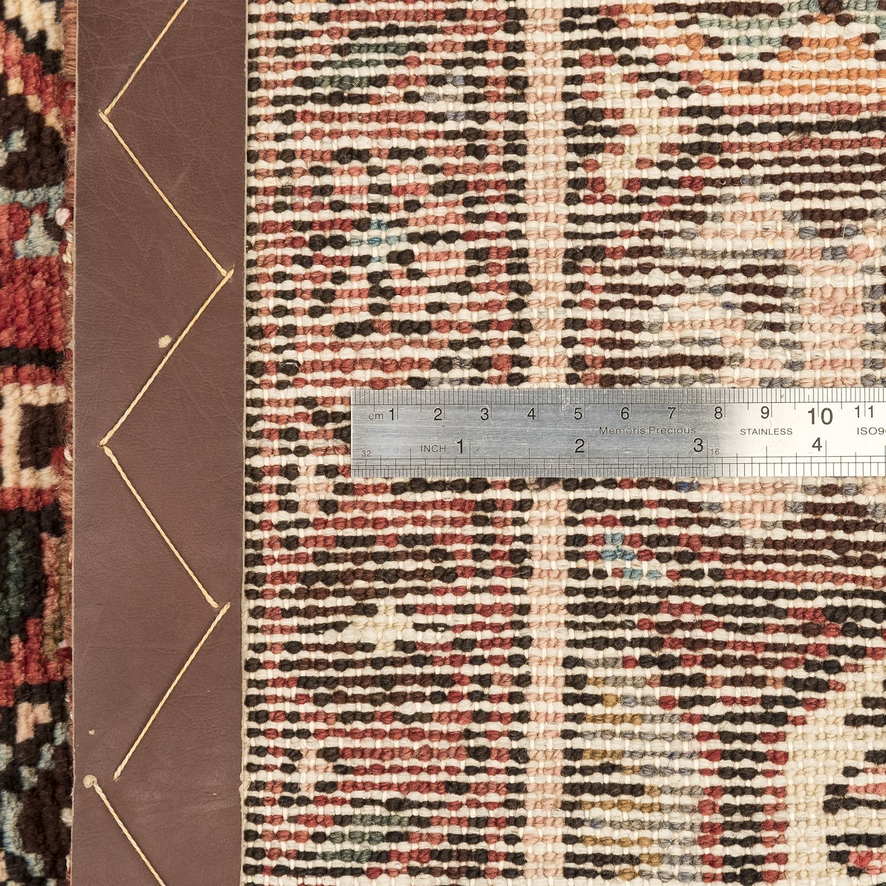 فرش دستبافت قدیمی هفت متری متری همدان کد 102176