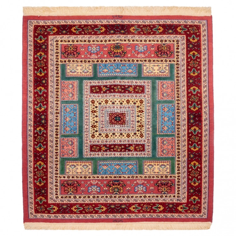 Персидский ковер ручной работы Sirjan Код 174698 - 125 × 137
