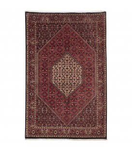イランの手作りカーペット ビジャール 番号 187016 - 111 × 176
