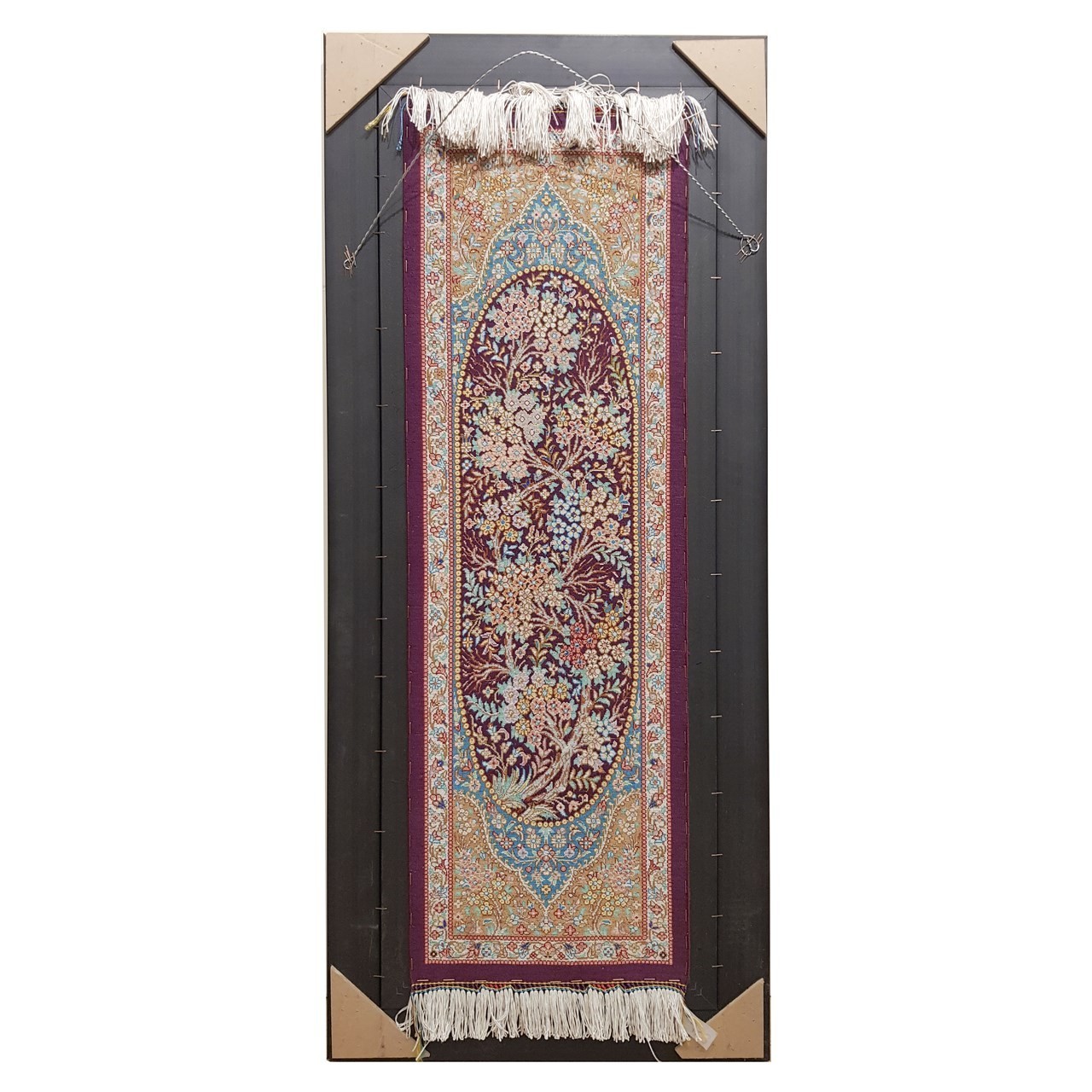 Pictorial Tabriz Carpet Ref: 911164